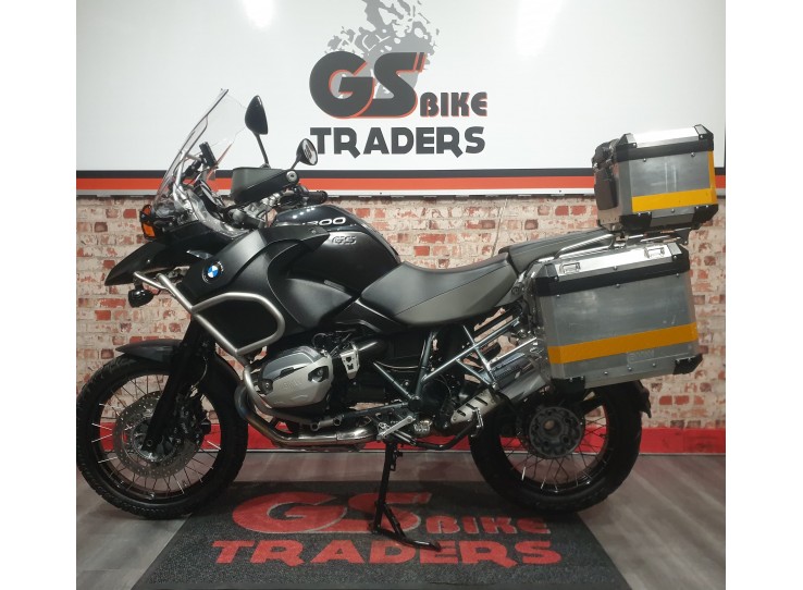 2013 BMW GSA 1200, TRIPLE BLACK EDITION,  ONLY 46200 km, with BMW original Top box and panniers