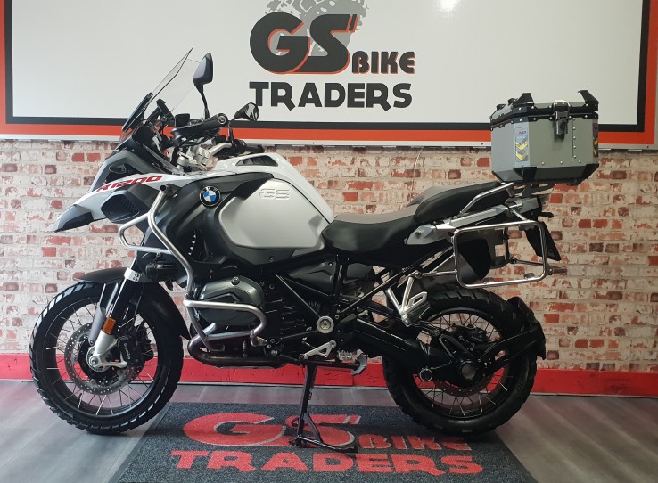 2018 BMW GSA 1200, ONLY 17400 km , with Top box